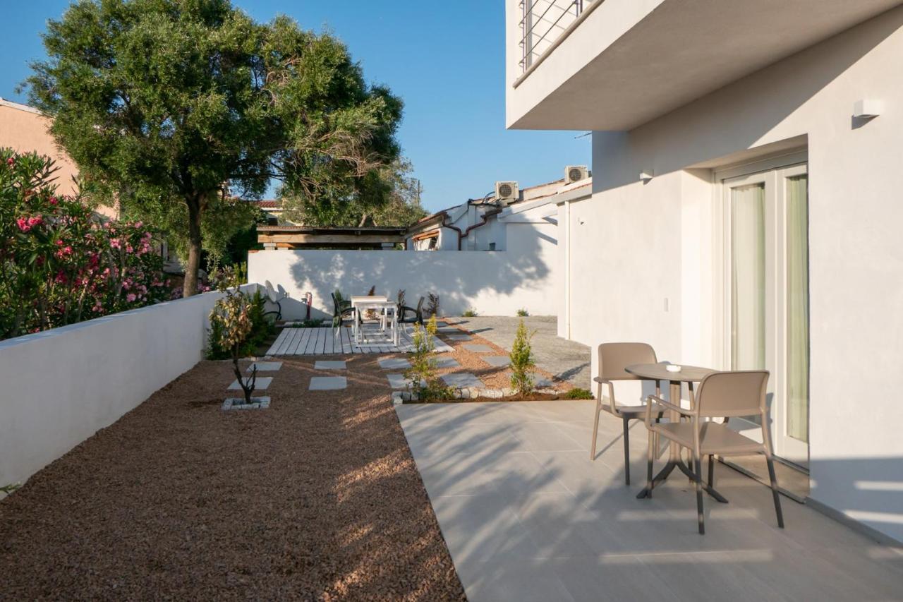 Villa Est San Teodoro  Exterior photo
